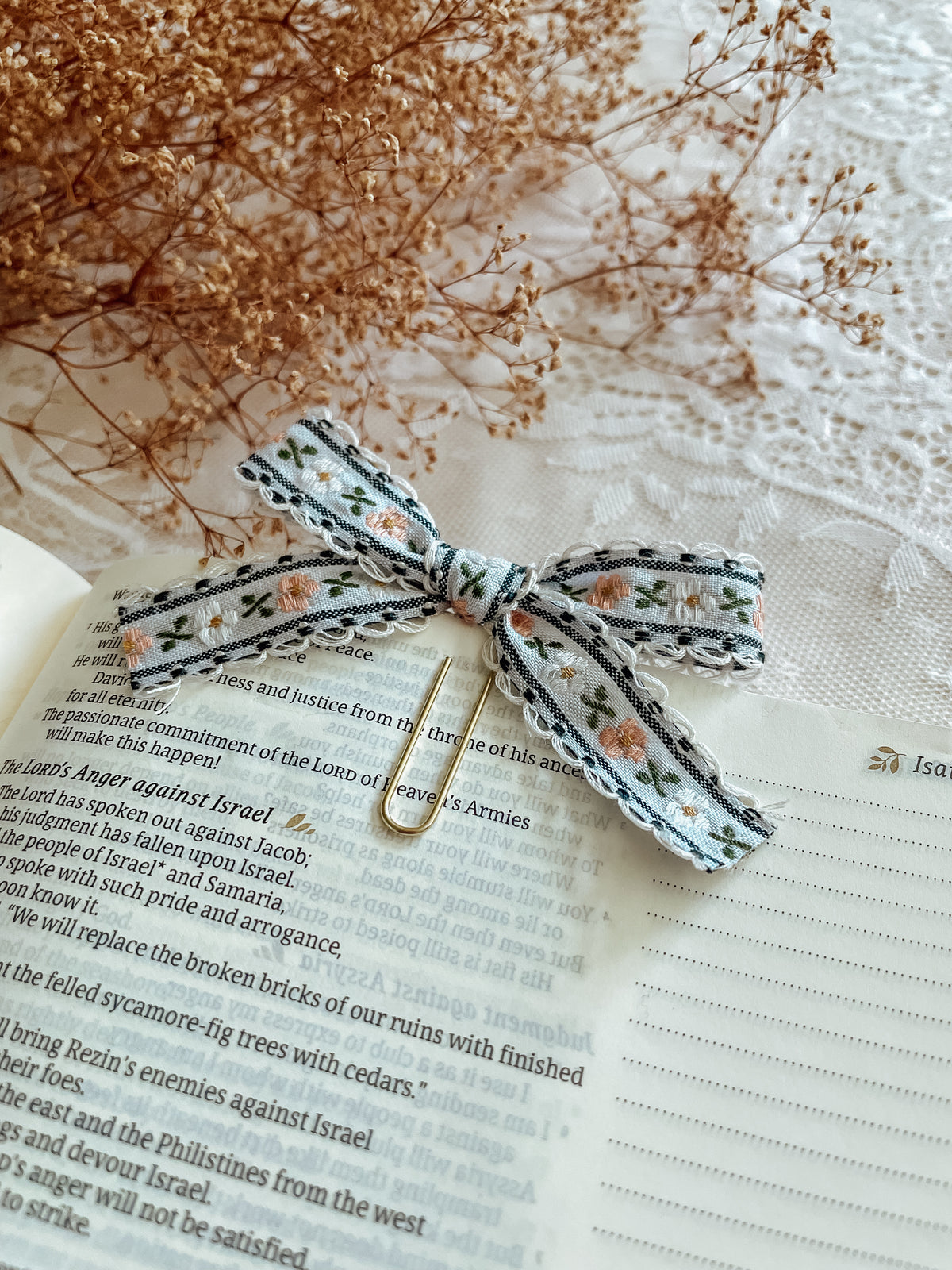 Darling Florals blush+navy - embroidered bow bookmark