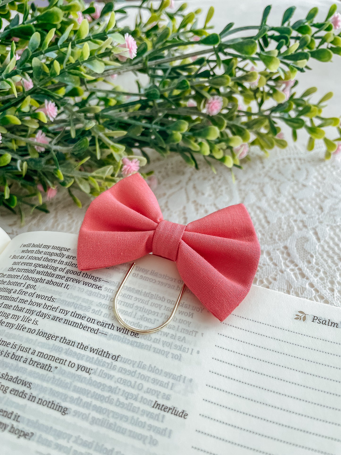 Raspberry - petite bow bookmark