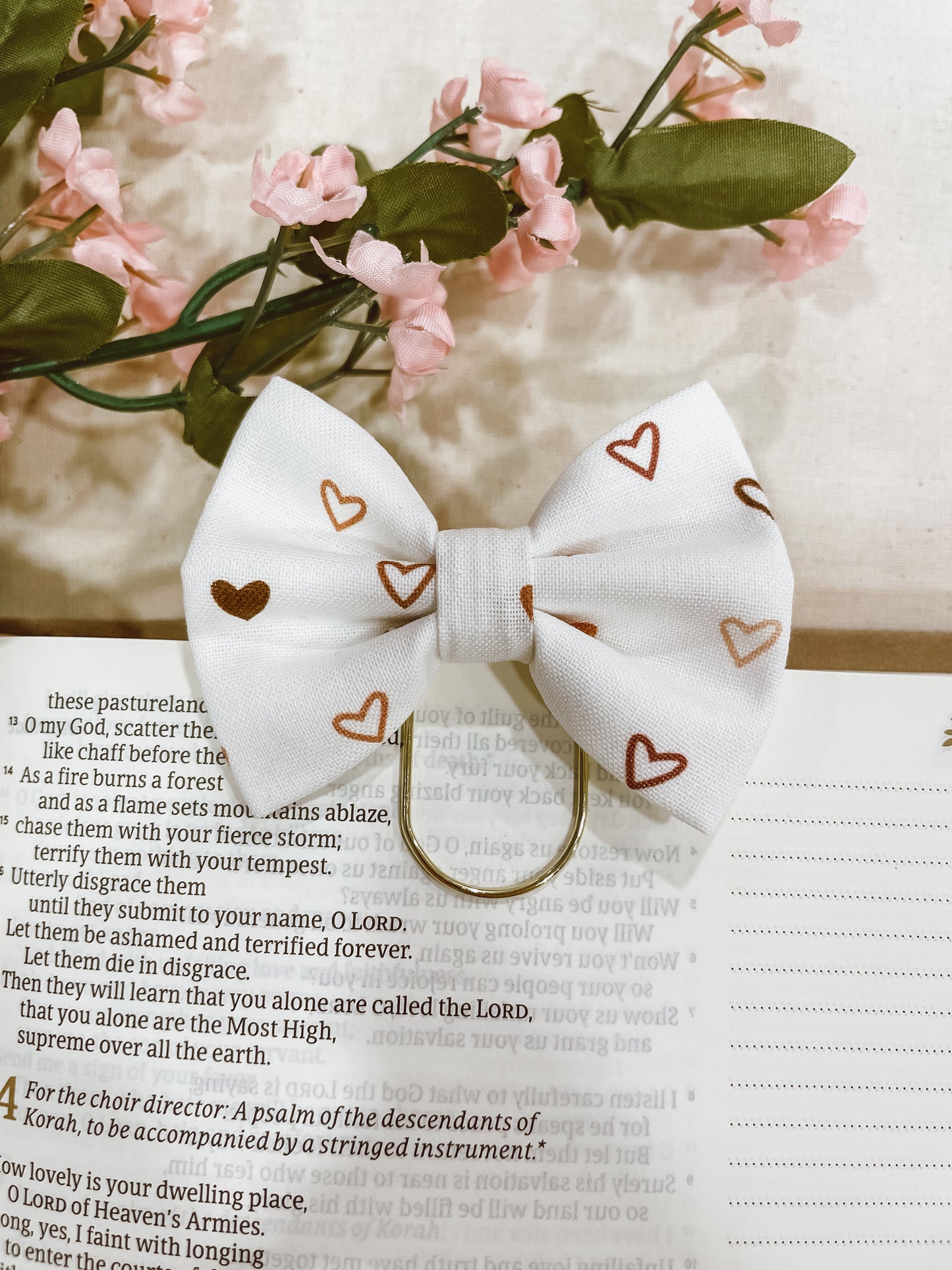 Chocolate Hearts- petite bow bookmark