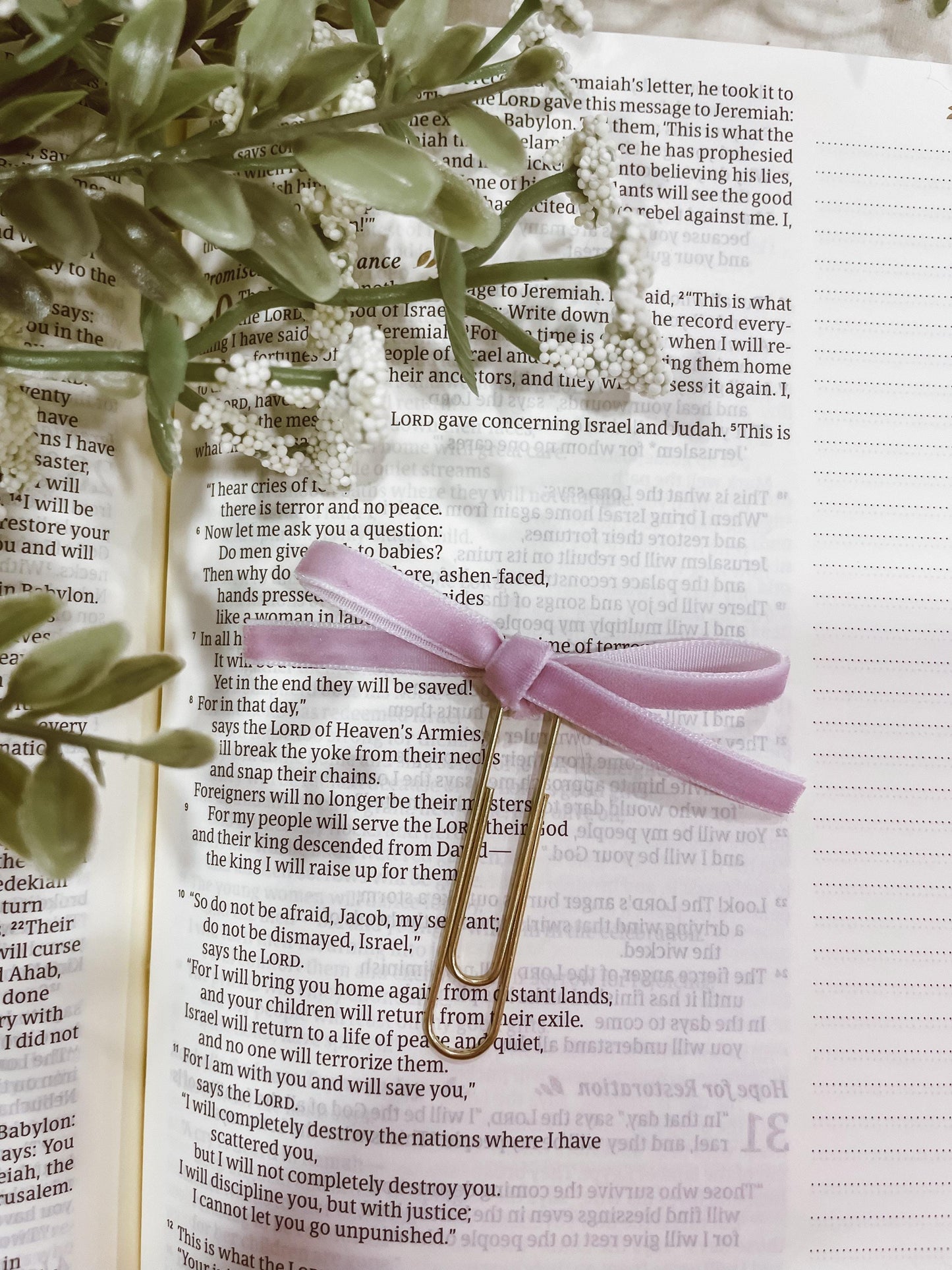 Wisteria ~ velvet mini bow bookmark