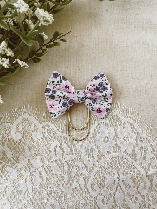 Gardenia - petite bow bookmark
